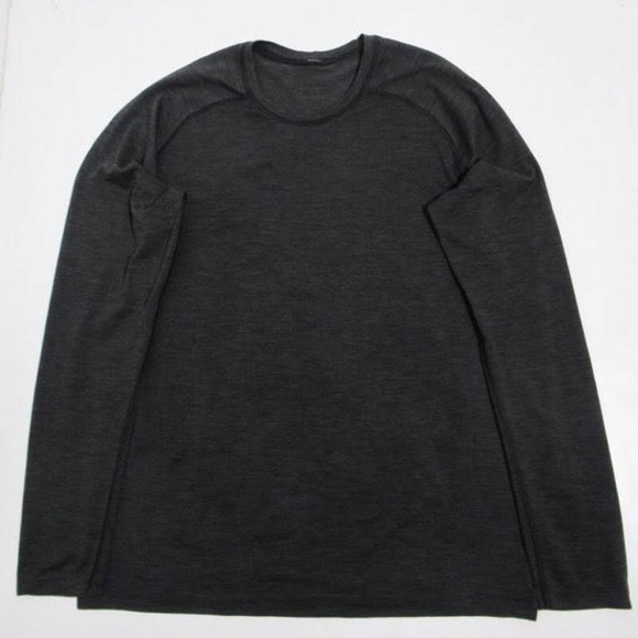 Under Armour Long Sleeve - Picture 2 of 8